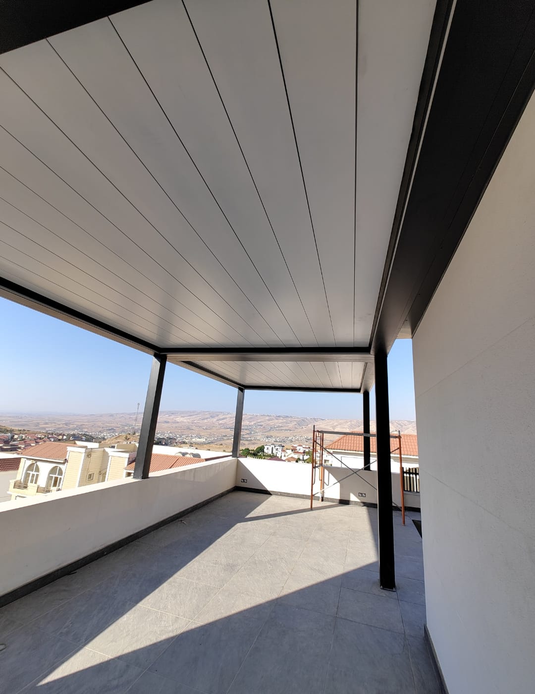 Bioclimatic Roof